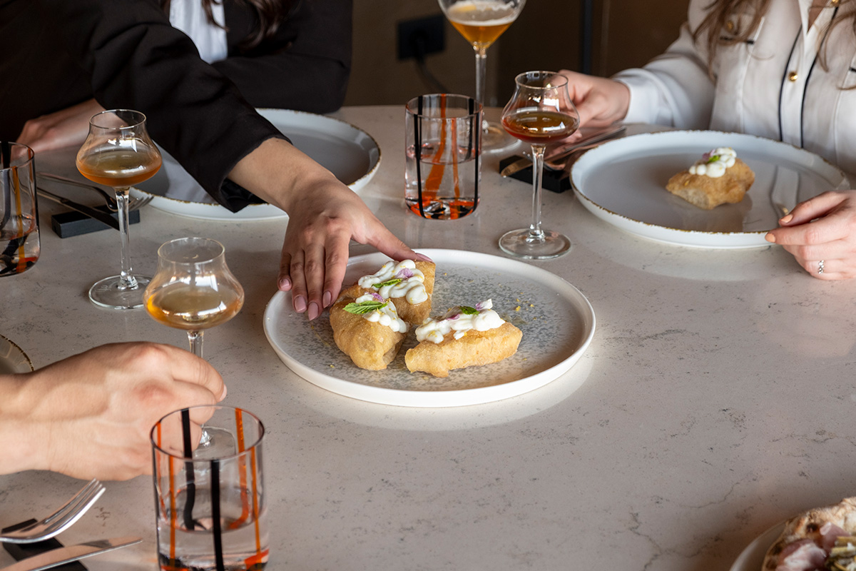 saccharum-pizzeria-slide-tavolo Saccharum Pizzeria Tavolo